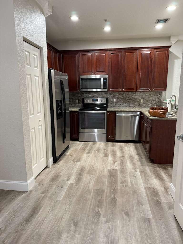 SANDPIPER COVE AT BOTANIC - Residential