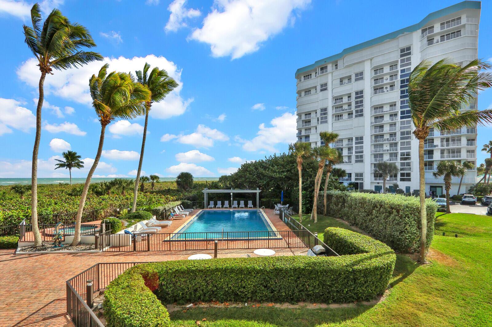 BARCLAY BEACH CLUB PHASE - Residential Lease