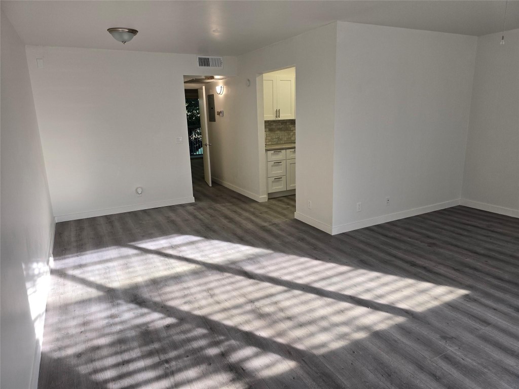 NEW HAMPTON AT CENTURY VI - Residential Lease