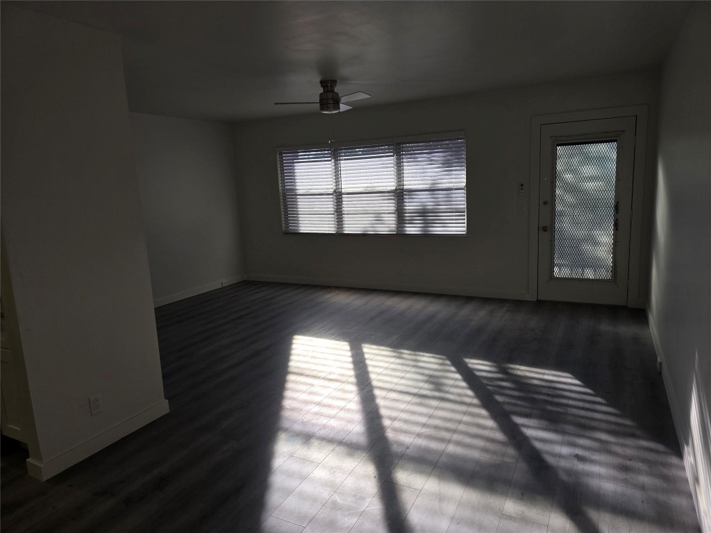 NEW HAMPTON AT CENTURY VI - Residential Lease