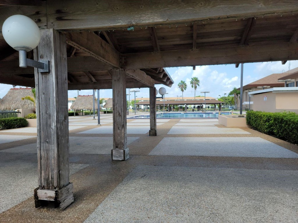 NEW HAMPTON AT CENTURY VI - Residential Lease