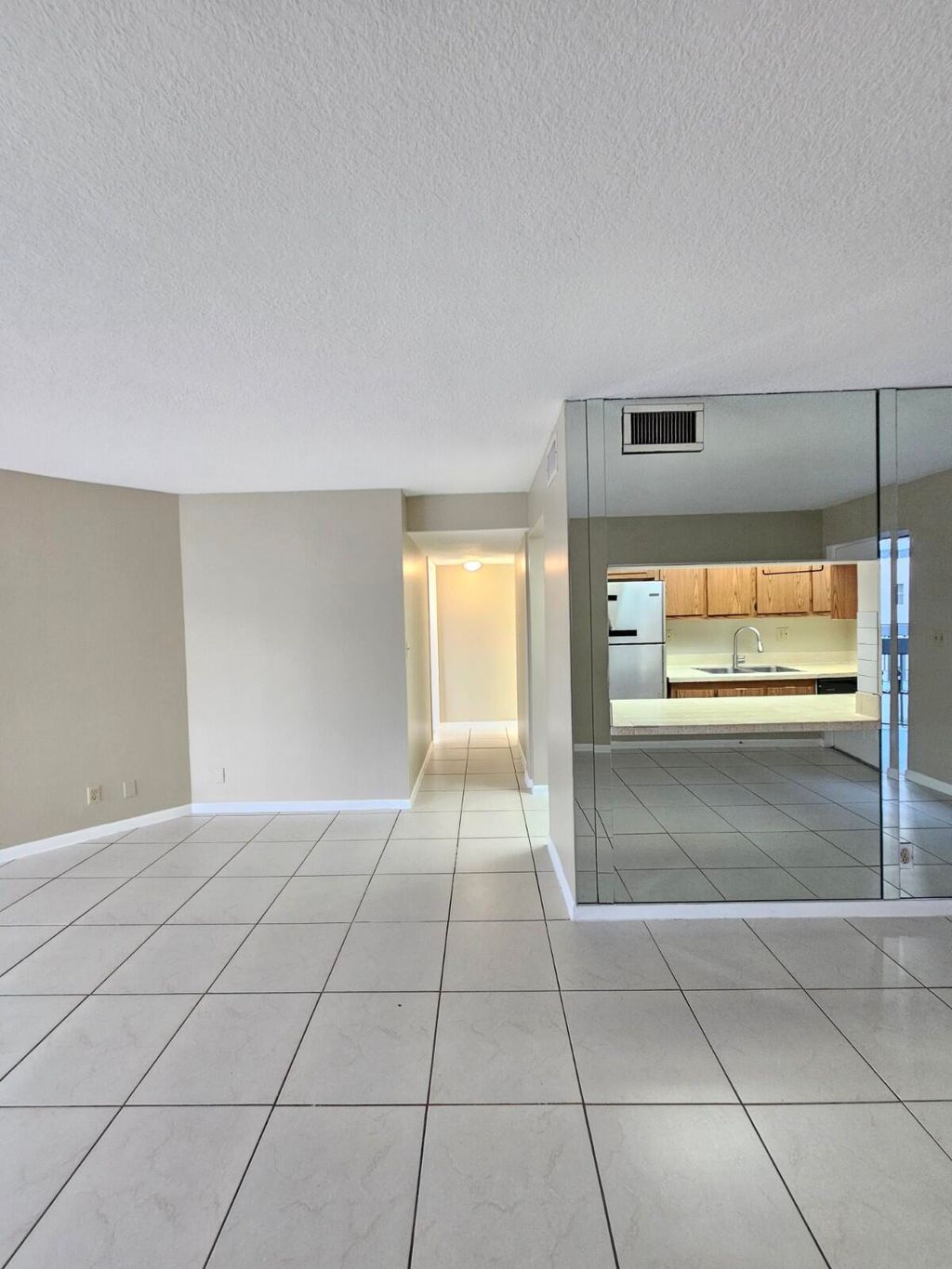 Photo of 1950 N Congress Avenue #210, West Palm Beach, FL 33401 (MLS # B26002499)