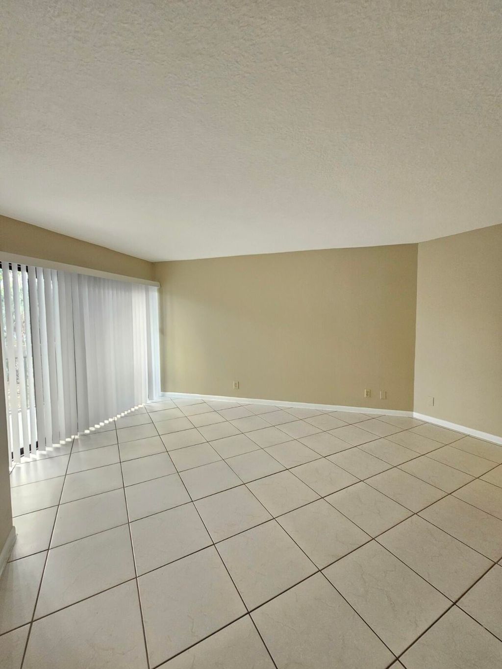 Photo of 1950 N Congress Avenue #210, West Palm Beach, FL 33401 (MLS # B26002499)