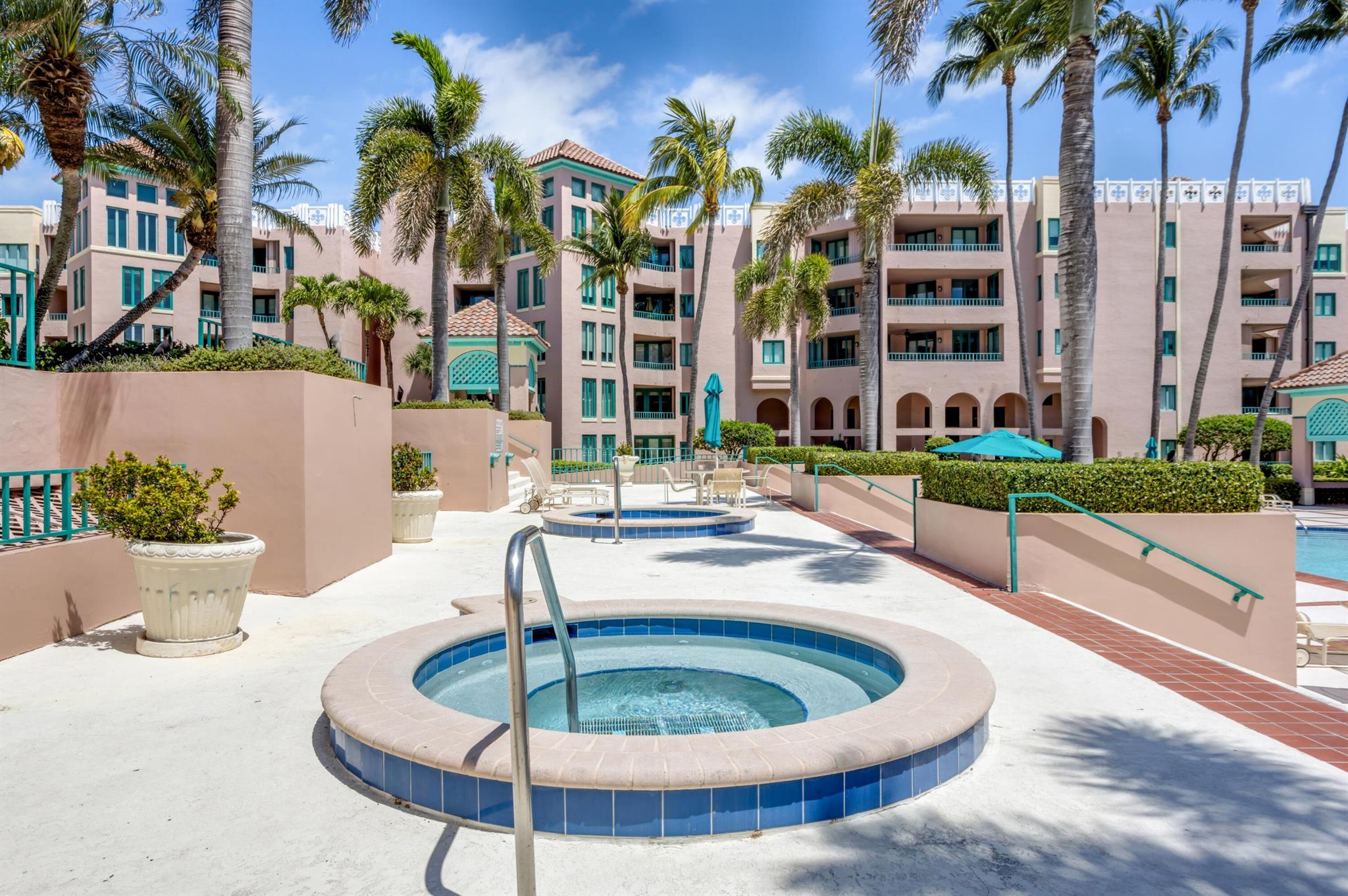 MIZNER COURT CONDO - Residential