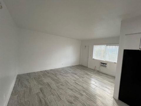 1751 NE 31st St 15 Pompano Beach FL 33064