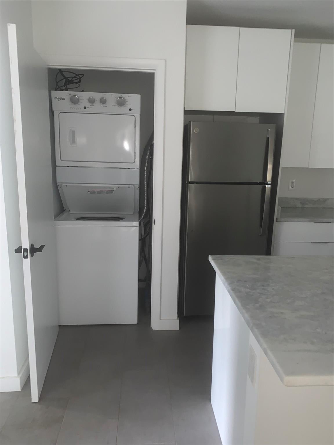 Ft Lauderdale Land & Dev - Residential Lease