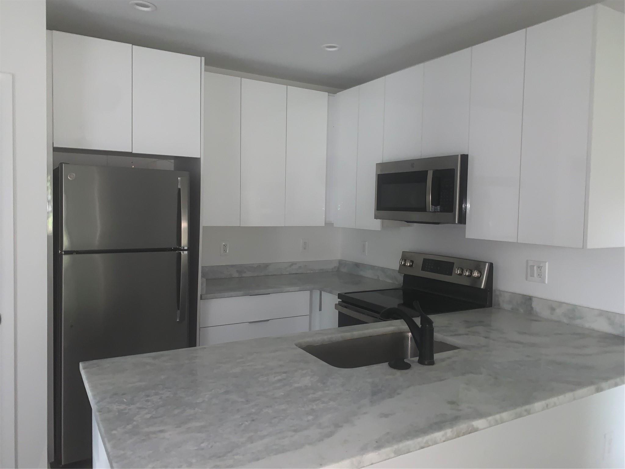 Ft Lauderdale Land & Dev - Residential Lease