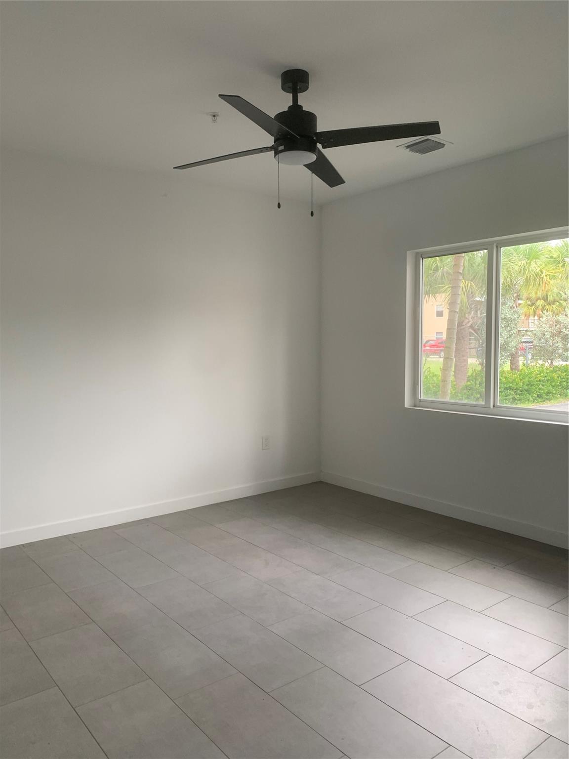 Ft Lauderdale Land & Dev - Residential Lease