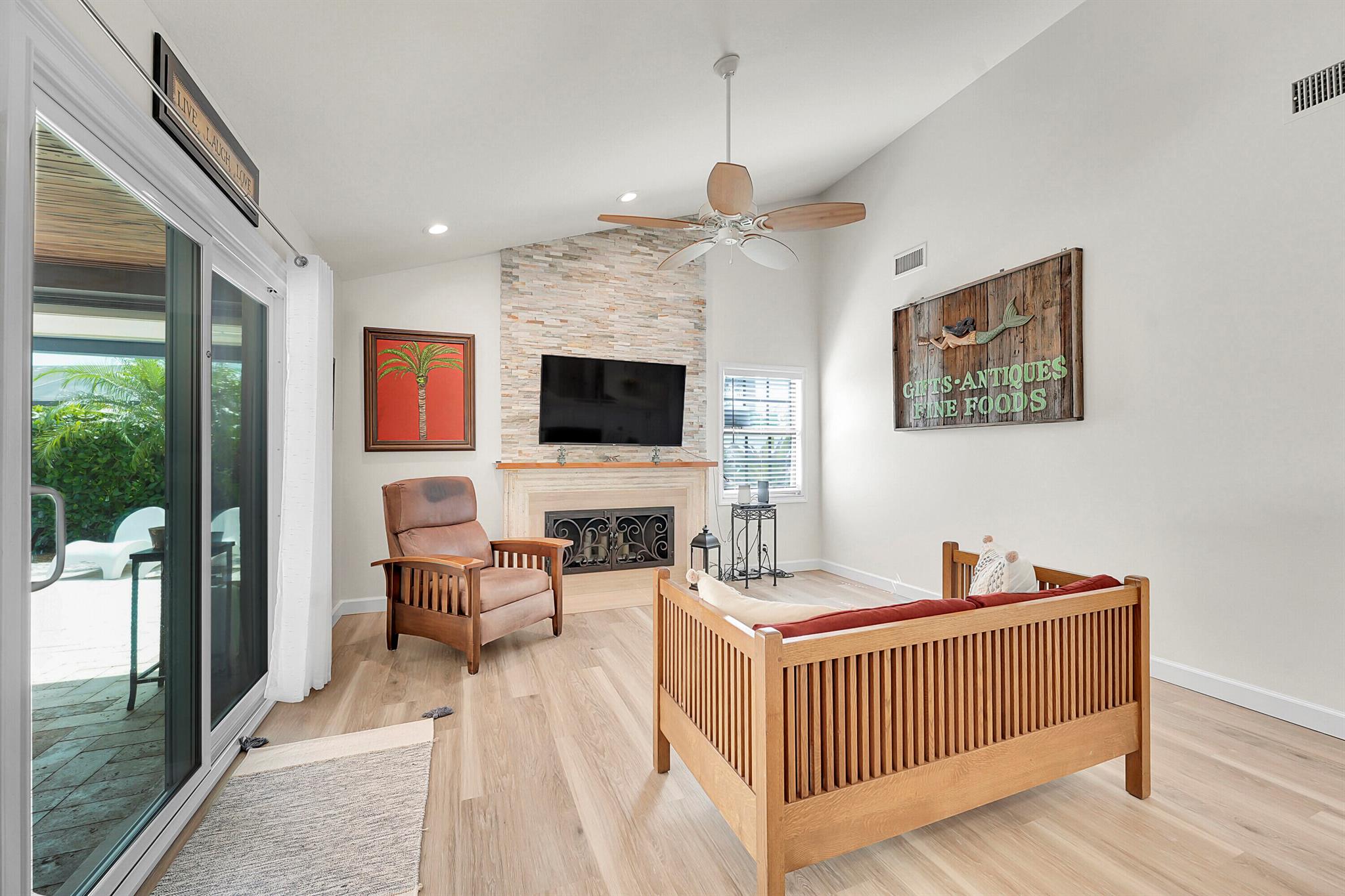 FRENCHMENS LANDING 2 - Residential