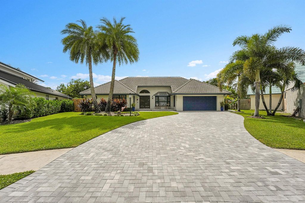 Photo of 2495 Monaco Terrace, Palm Beach Gardens, FL 33410 (MLS # R11133133)