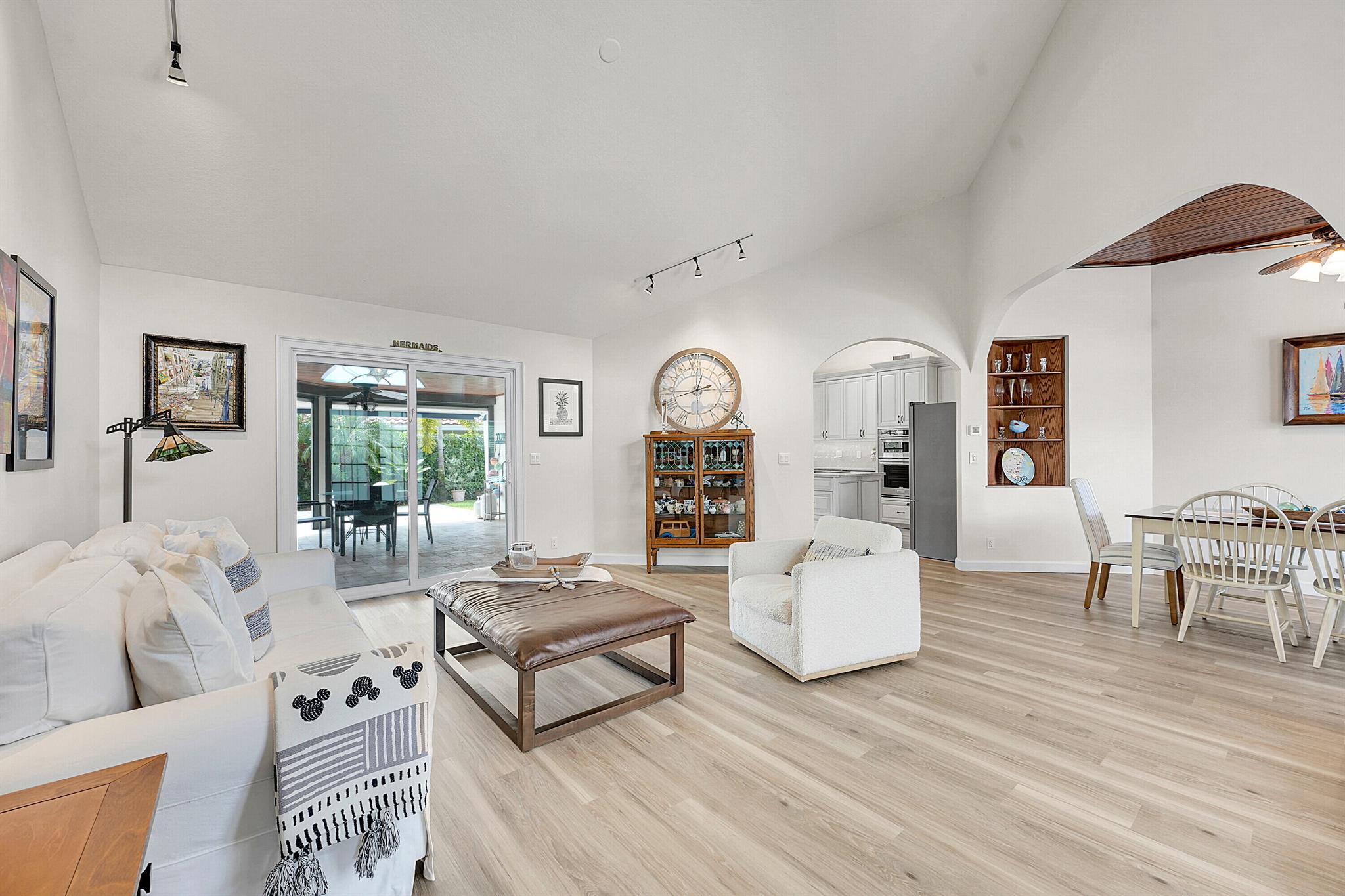 FRENCHMENS LANDING 2 - Residential