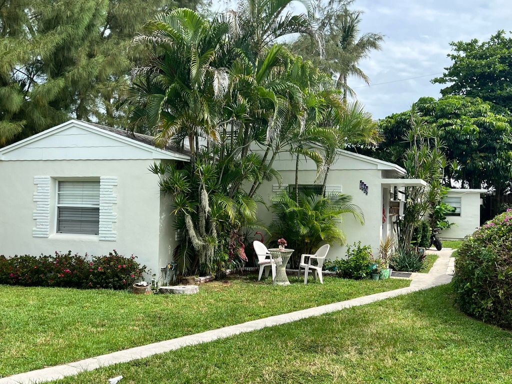 Photo of 1979 NE 3rd Street #1-4, Deerfield Beach, FL 33441 (MLS # B26035483)