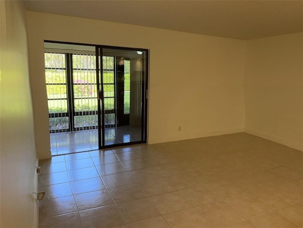 Lakes of Delray - Residential