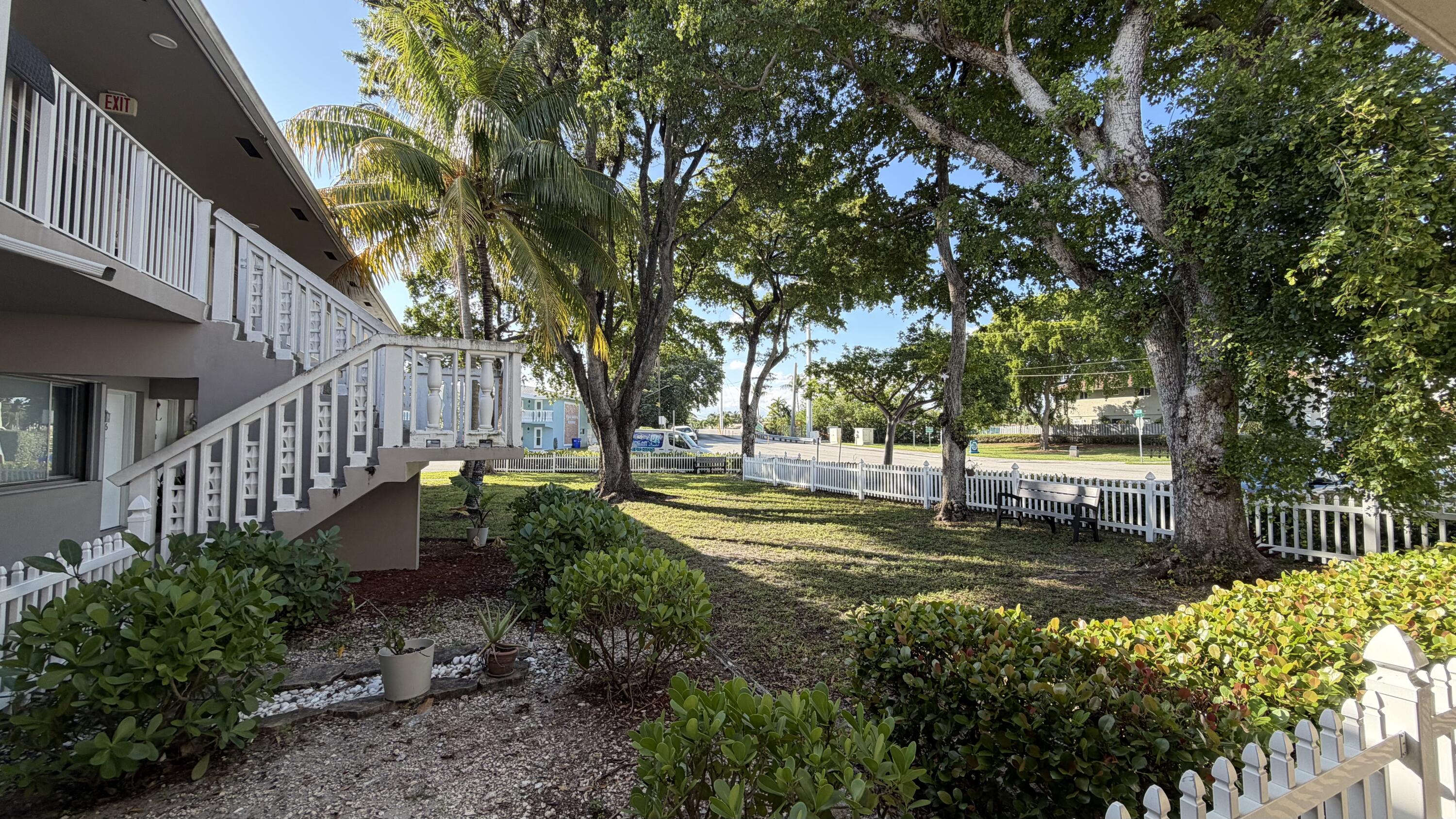 344 SE 11th Avenue 8
