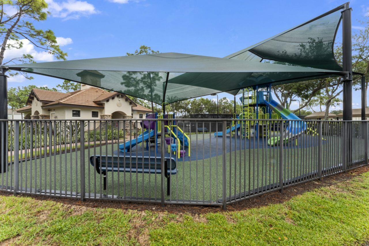 CANYON LAKES 5 - Residential Lease