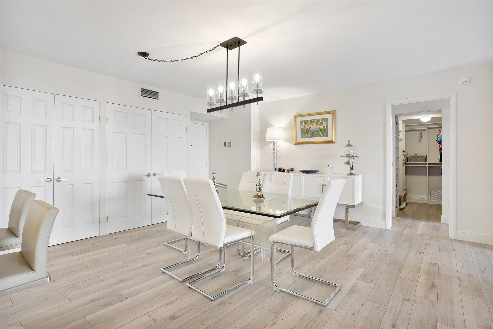 ALLINGTON TOWERS NORTH CONDO - Residential