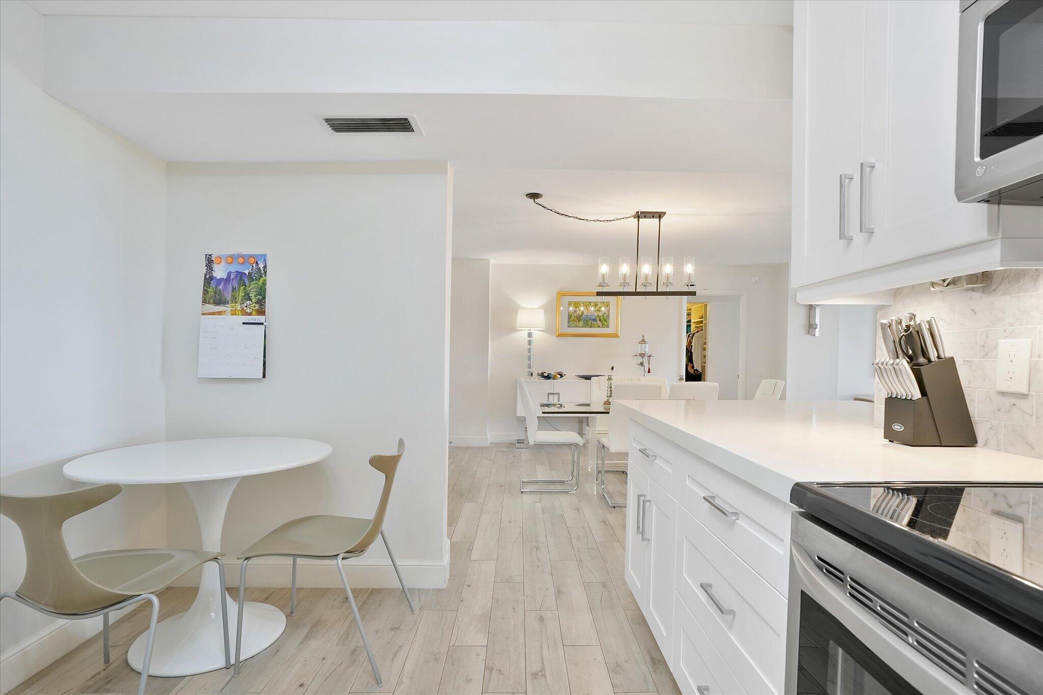 ALLINGTON TOWERS NORTH CONDO - Residential