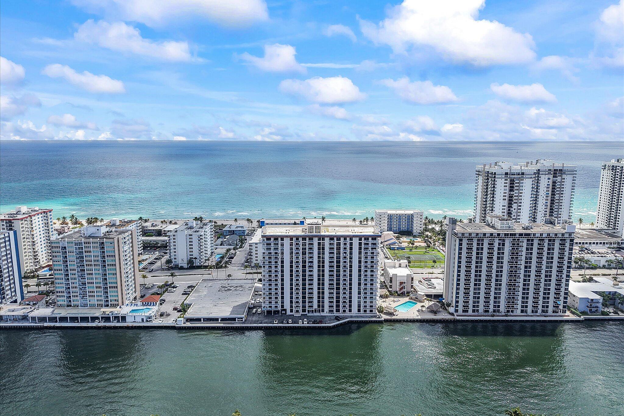 ALLINGTON TOWERS NORTH CONDO - Residential