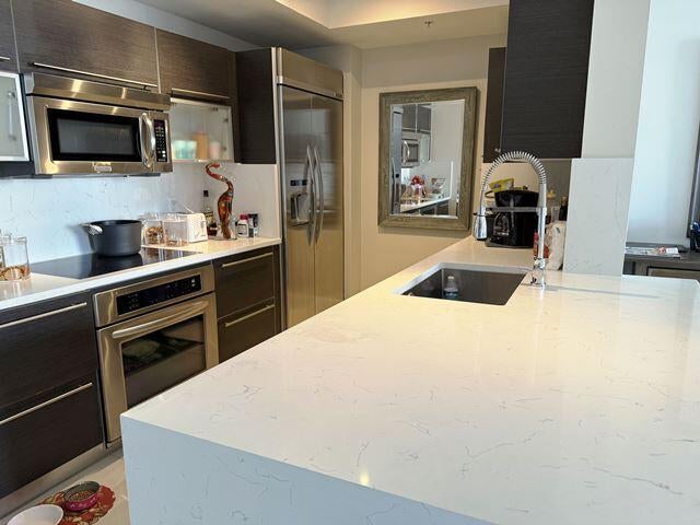 View photos, virtual tours, details... 550 OKEECHOBEE Boulevard 1008