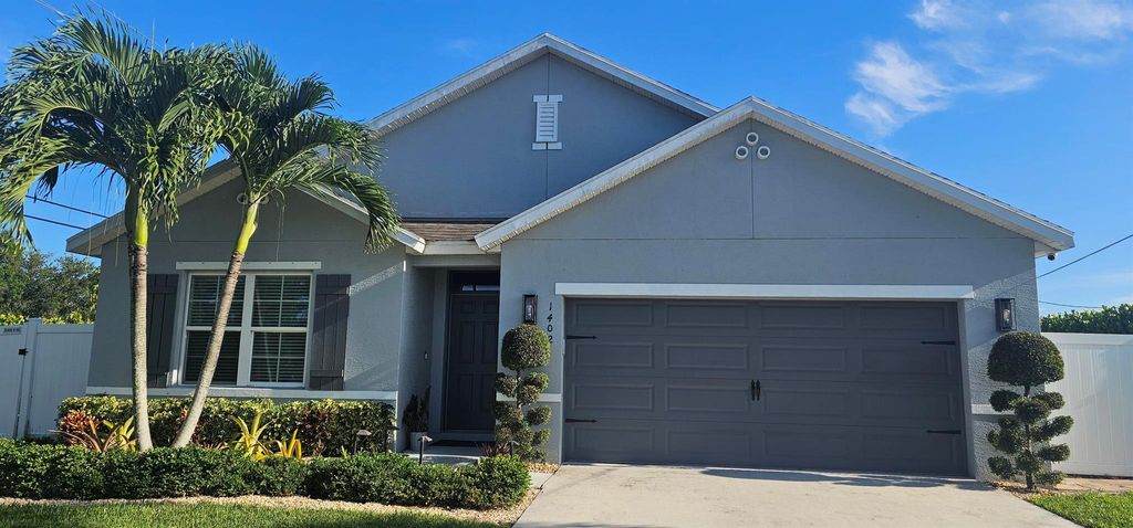 Photo of 1402 SW Bargello Avenue, Port St Lucie, FL 34953 (MLS # R11116212)