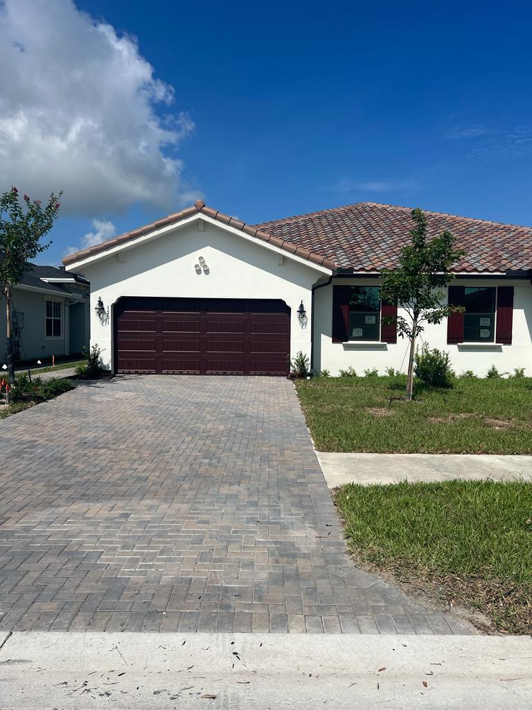 Min Credit 620 - New blinds will be installed. 3/2/2 New Construction ready for you to enjoy this beautiful one story villa with many amenities and double car garage. Ring door bell and alarm system. Double sink master bath, great space for social area and White kitchen! Gas dryer, and range. Come enjoy this amazing community, great amenities, pool, gym, bbq area and more..ALL ages community!Amazing opportunity to live in ''ARDEN'' South Florida's first AGRIHOOD neighborhood!. This VILLA with 1,921 SF is so well designed as asingle family home.