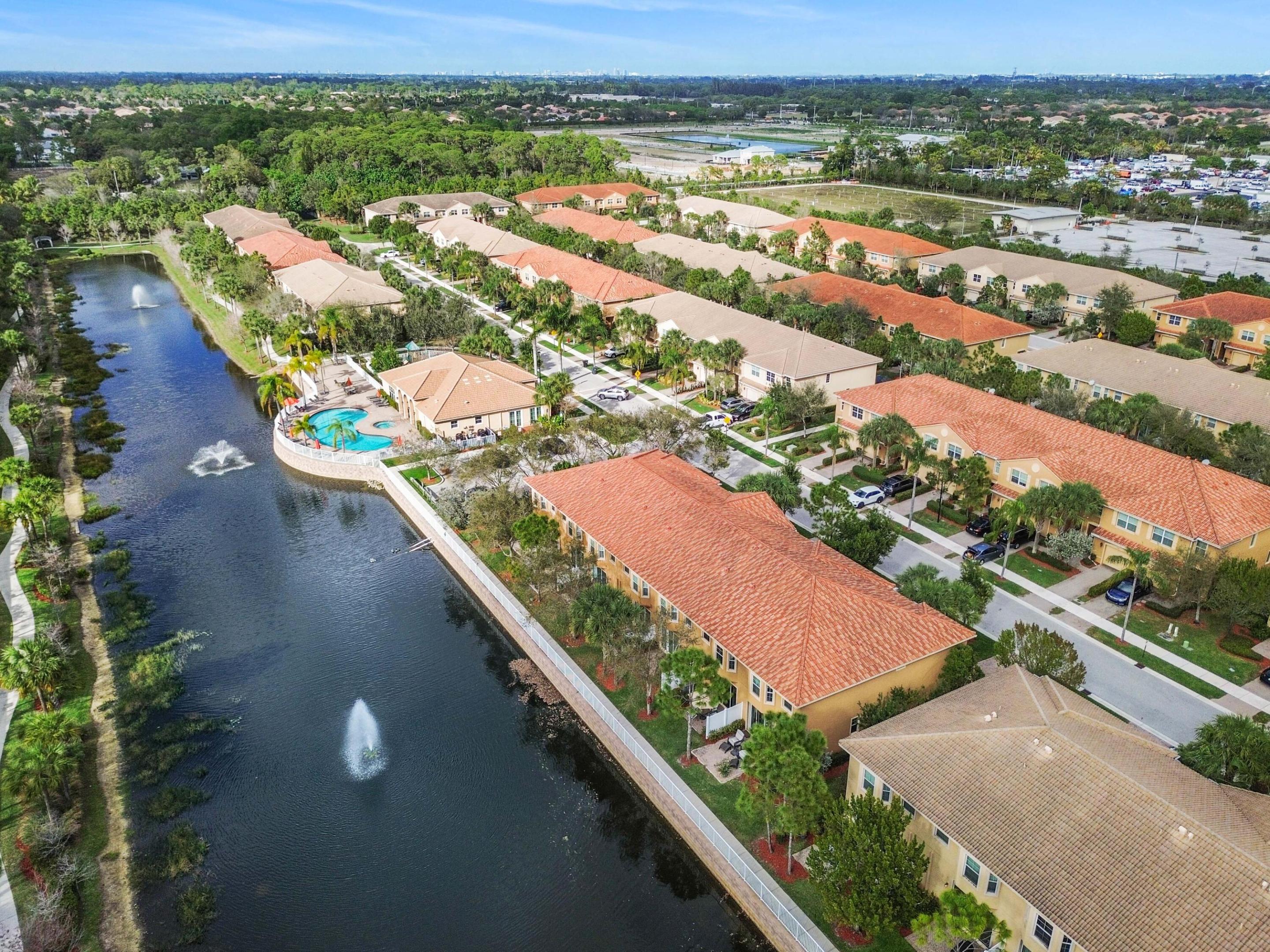 COLONY RESERVE AT LAKE WORTH - Residential
