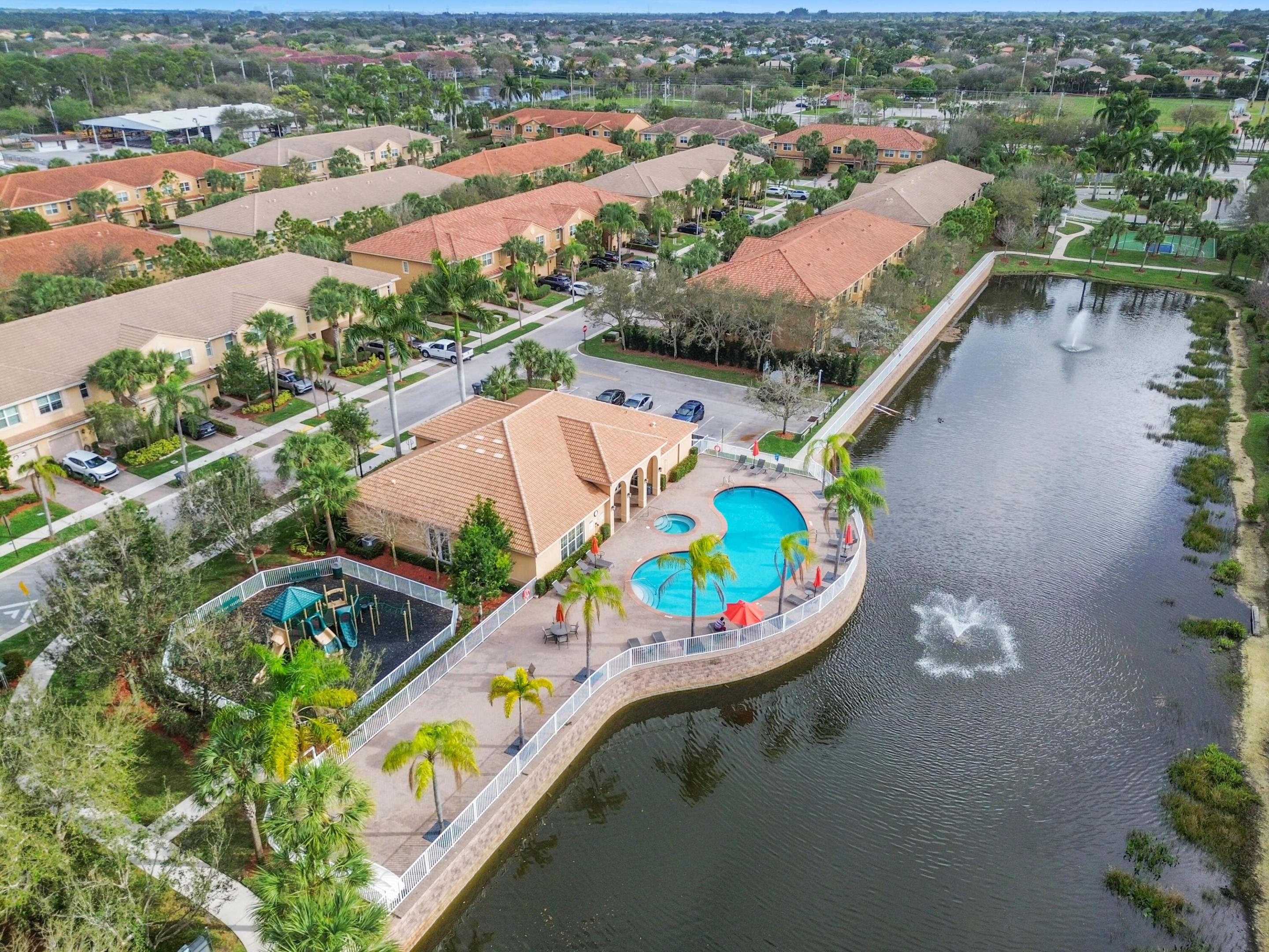 COLONY RESERVE AT LAKE WORTH - Residential