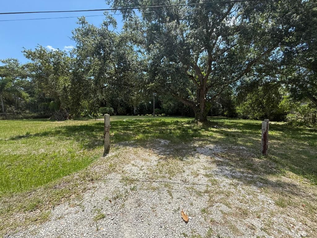 Photo of 111 Berger Road, Fort Pierce, FL 34945 (MLS # R11098078)