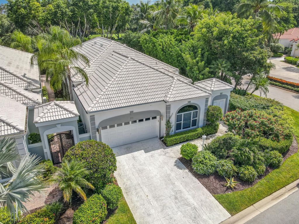 Photo of 200 Coral Cay Terrace, Palm Beach Gardens, FL 33418 (MLS # R11024796)