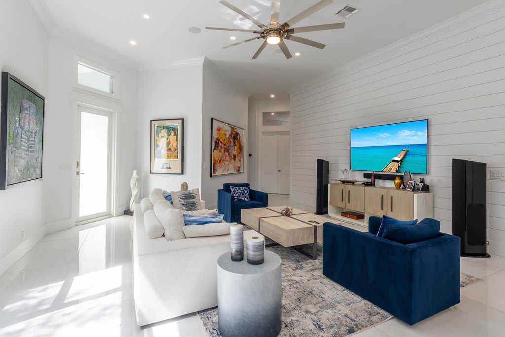 Photo of 200 Coral Cay Terrace, Palm Beach Gardens, FL 33418 (MLS # R11024796)