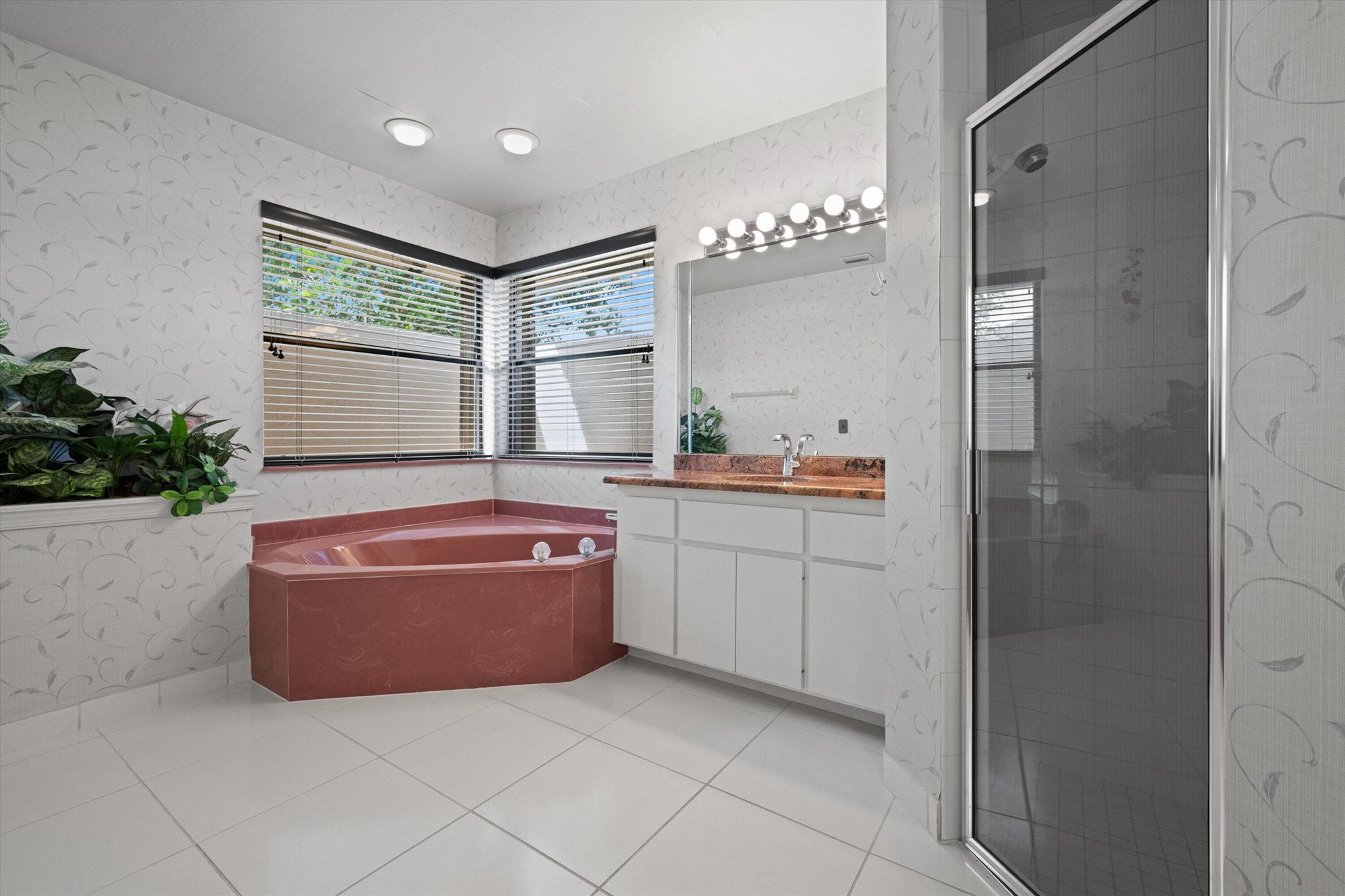 MEADOW WOOD OF THE LANDIN - Residential