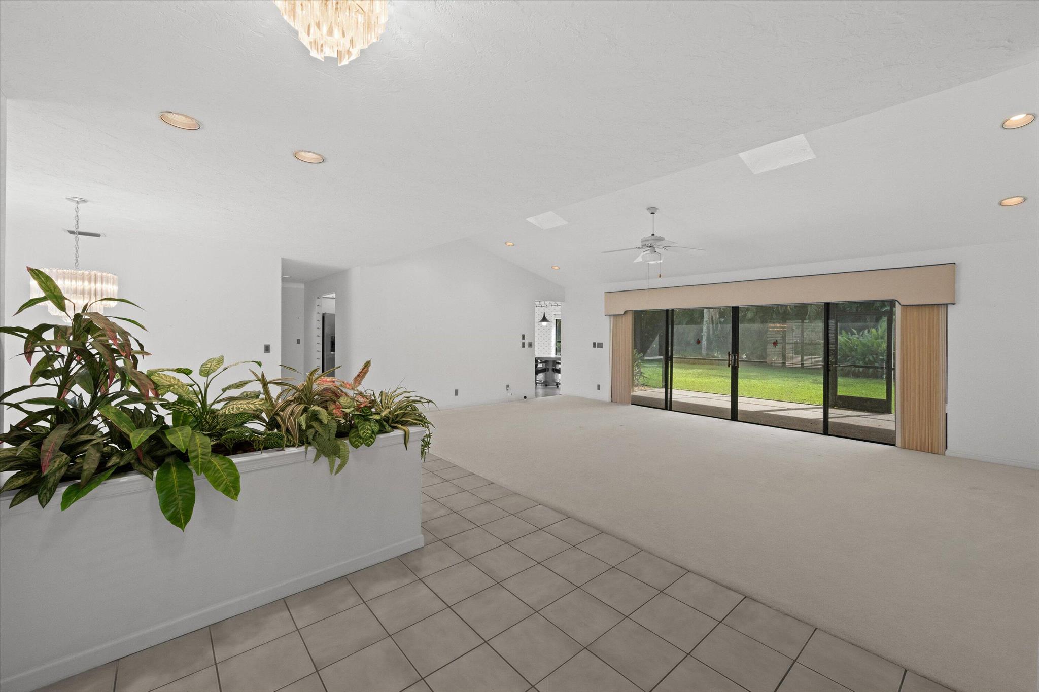 MEADOW WOOD OF THE LANDIN - Residential