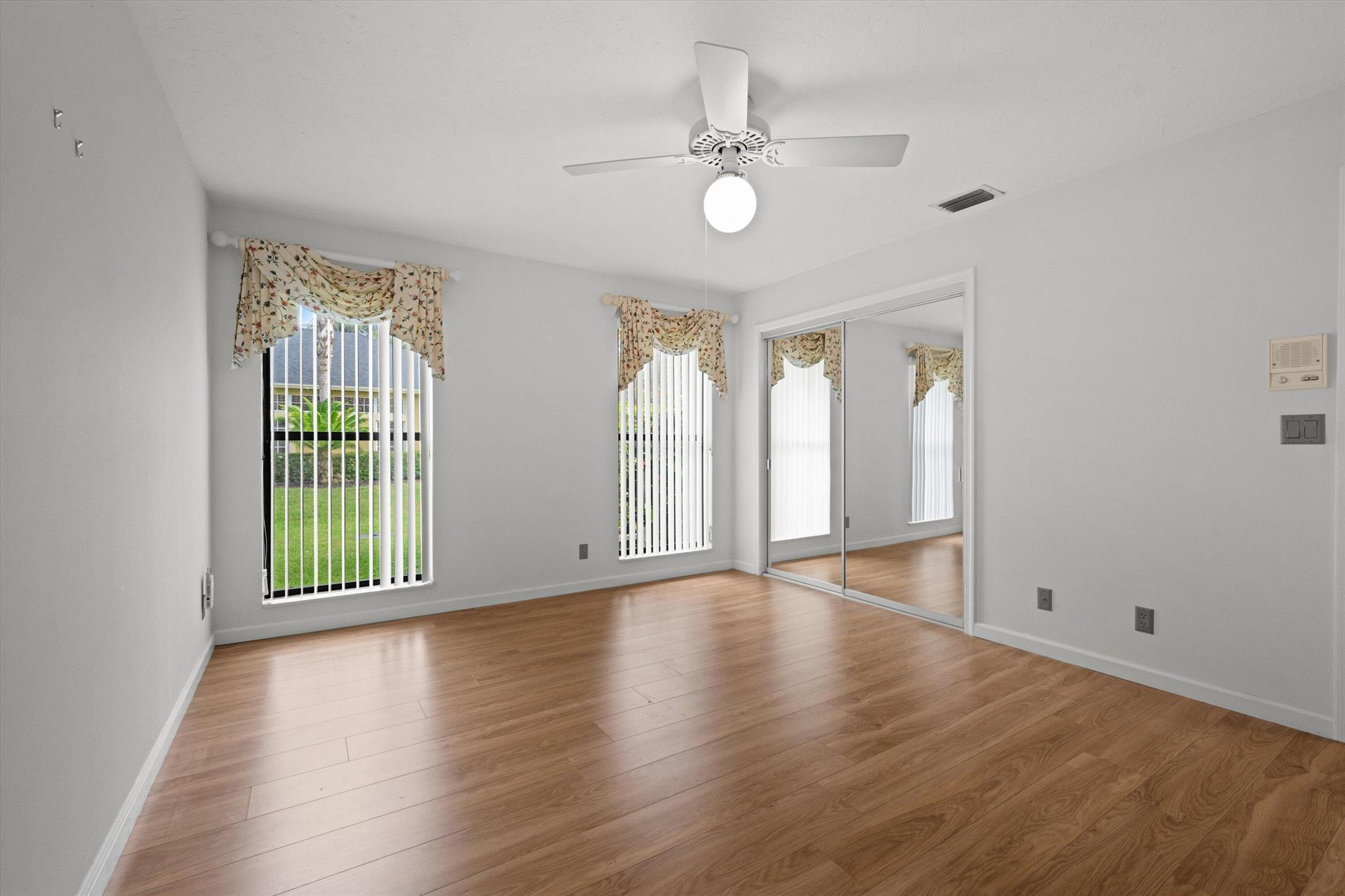 MEADOW WOOD OF THE LANDIN - Residential