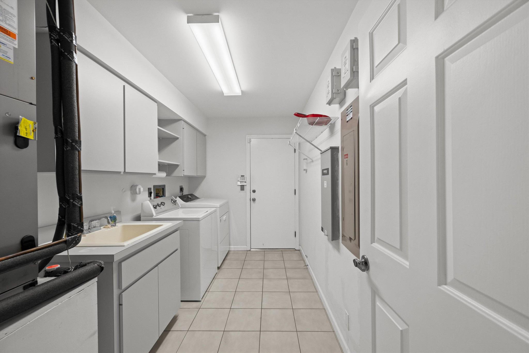 MEADOW WOOD OF THE LANDIN - Residential