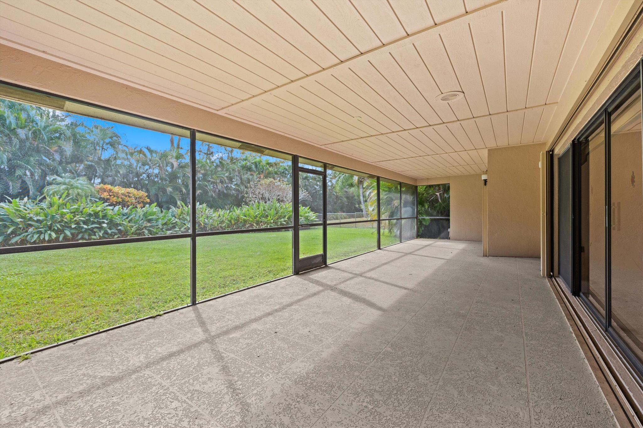 MEADOW WOOD OF THE LANDIN - Residential