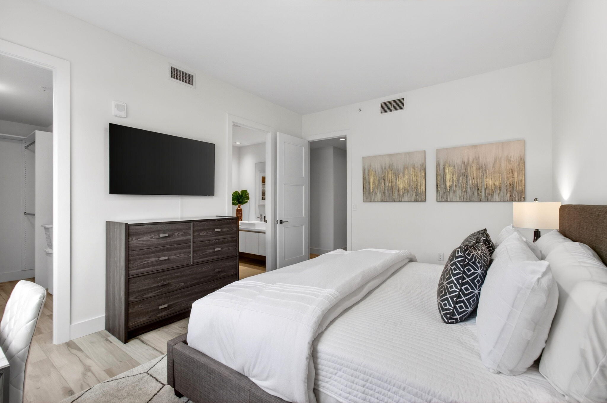 TOWER 155 - Residential