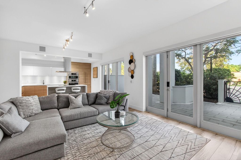 Photo of 155 E Boca Raton Road #Th3, Boca Raton, FL 33432 (MLS # B26015789)