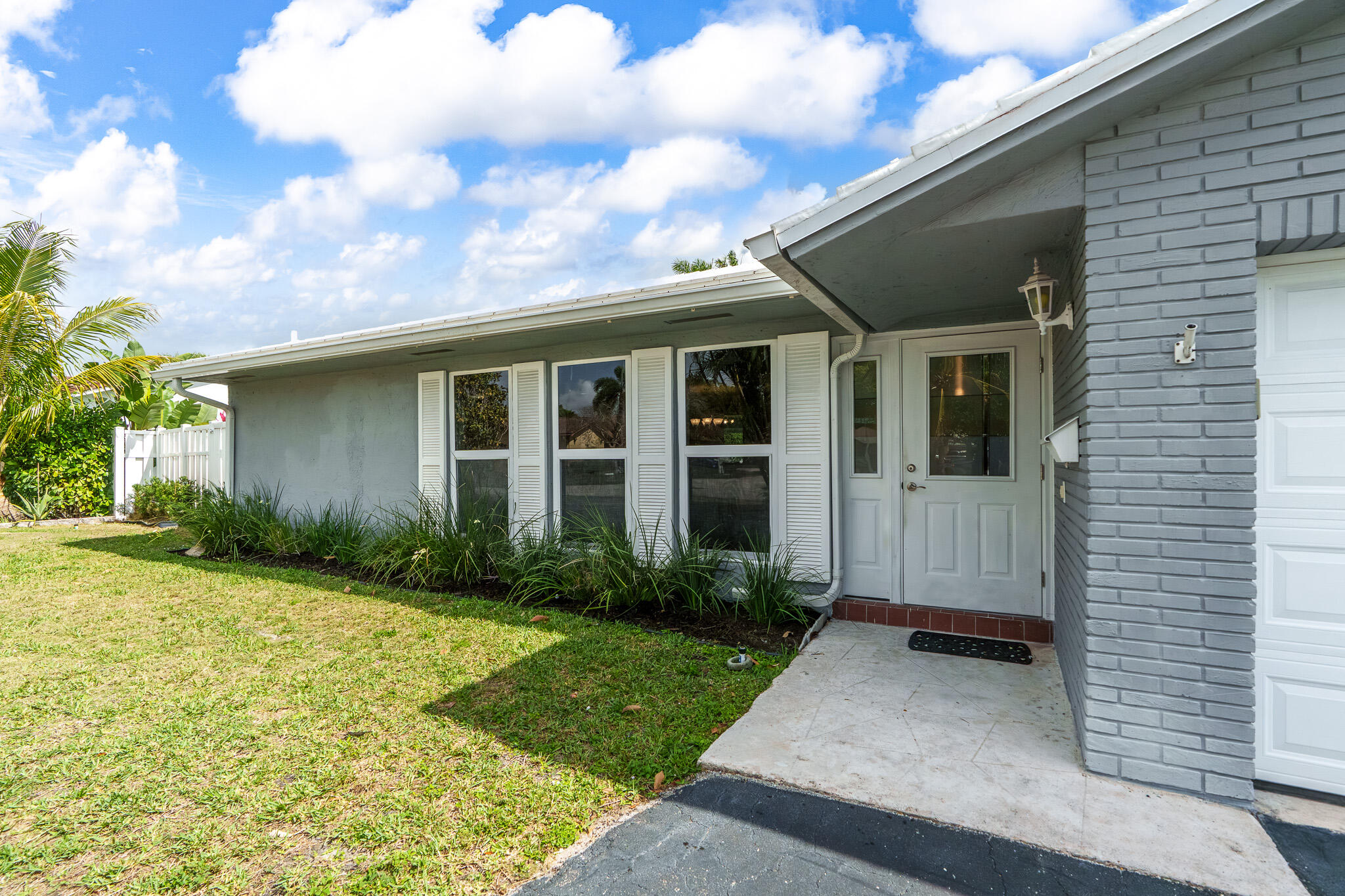 11271 NW 35th Street