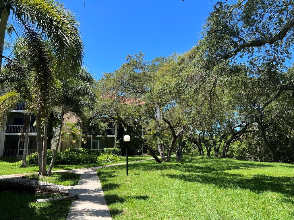 Photo of 640 NW 13th Street #16, Boca Raton, FL 33486 (MLS # R11093824)
