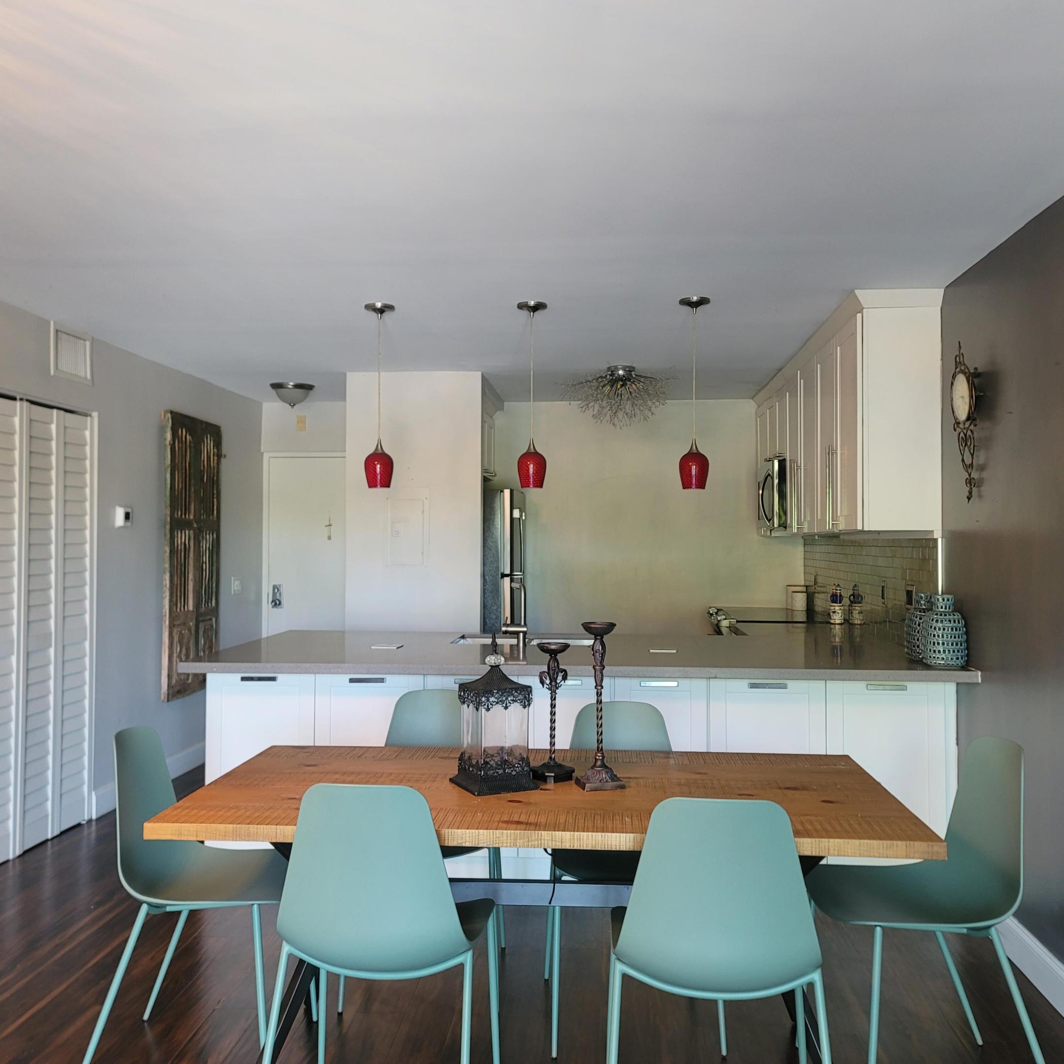 RIVER REACH CONDOMINIUM I - Residential