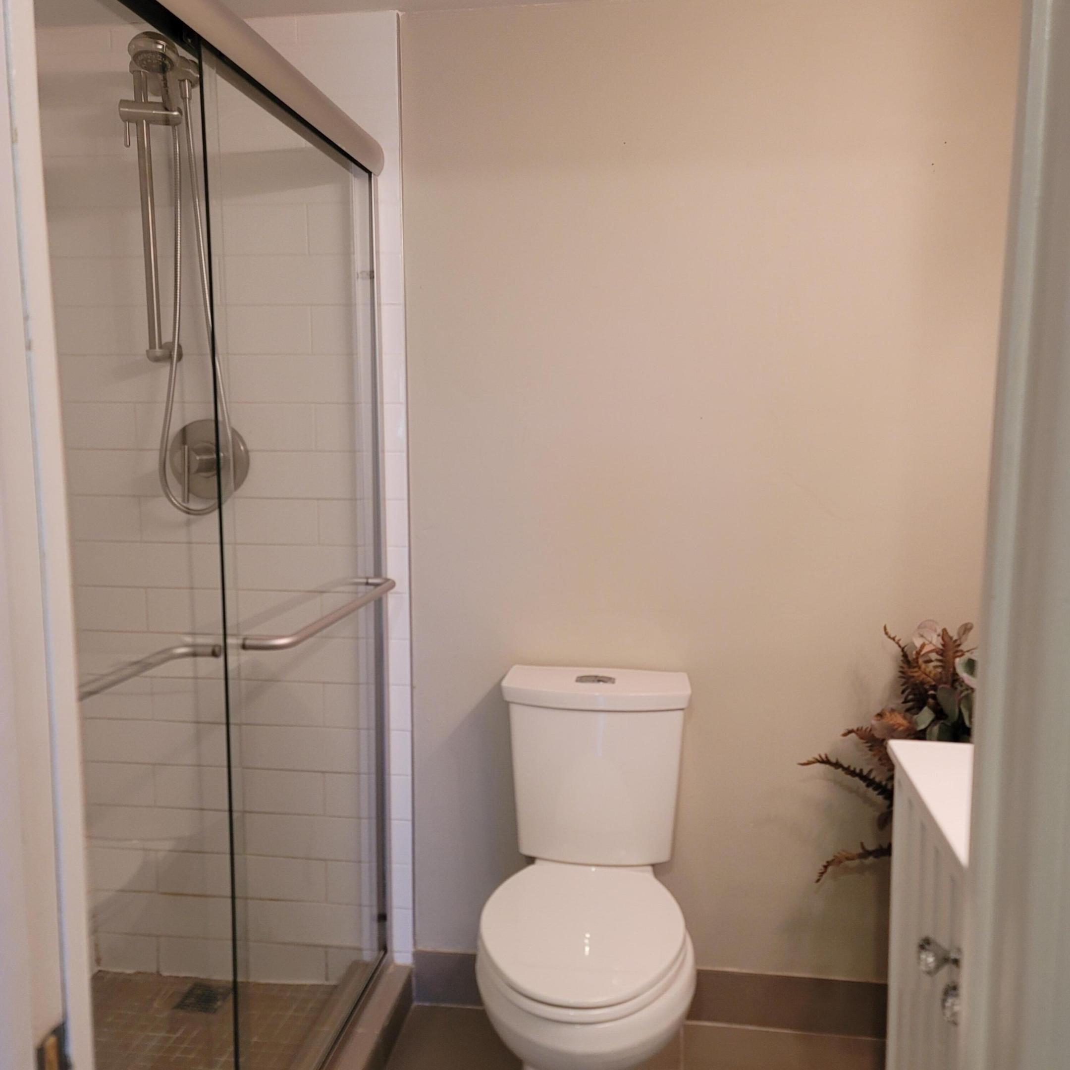 RIVER REACH CONDOMINIUM I - Residential