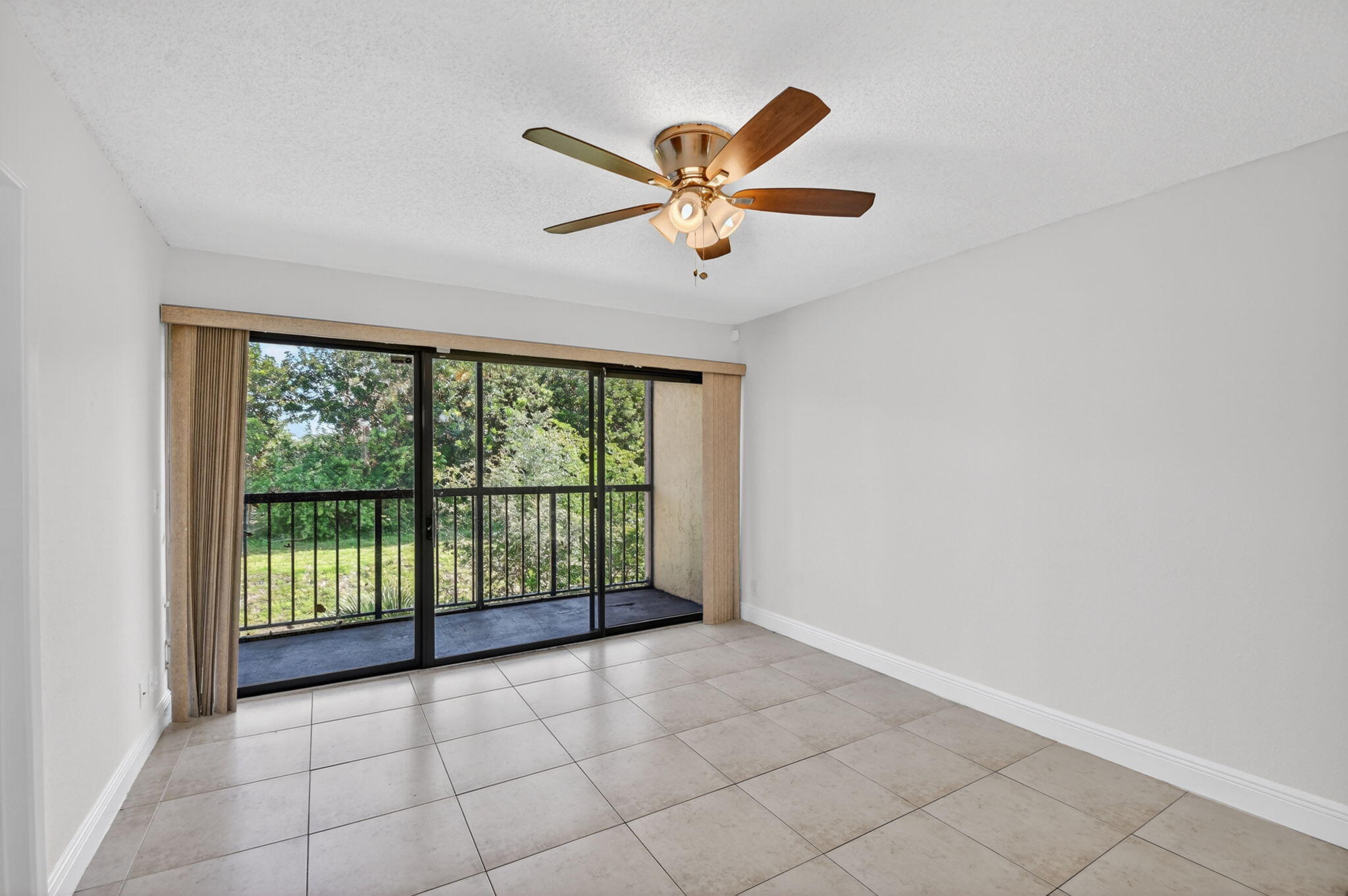 PALM BEACH PLACE CONDO - Residential Lease
