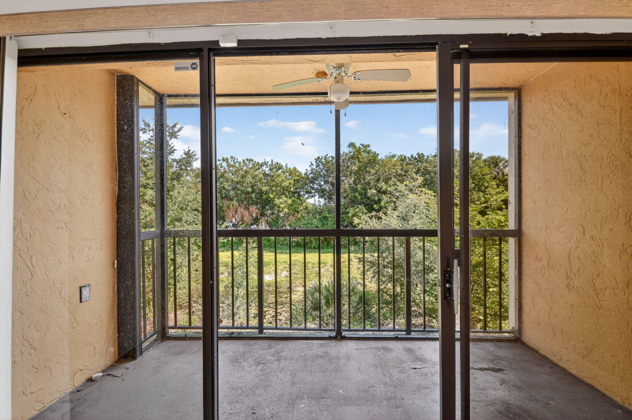 PALM BEACH PLACE CONDO - Residential Lease