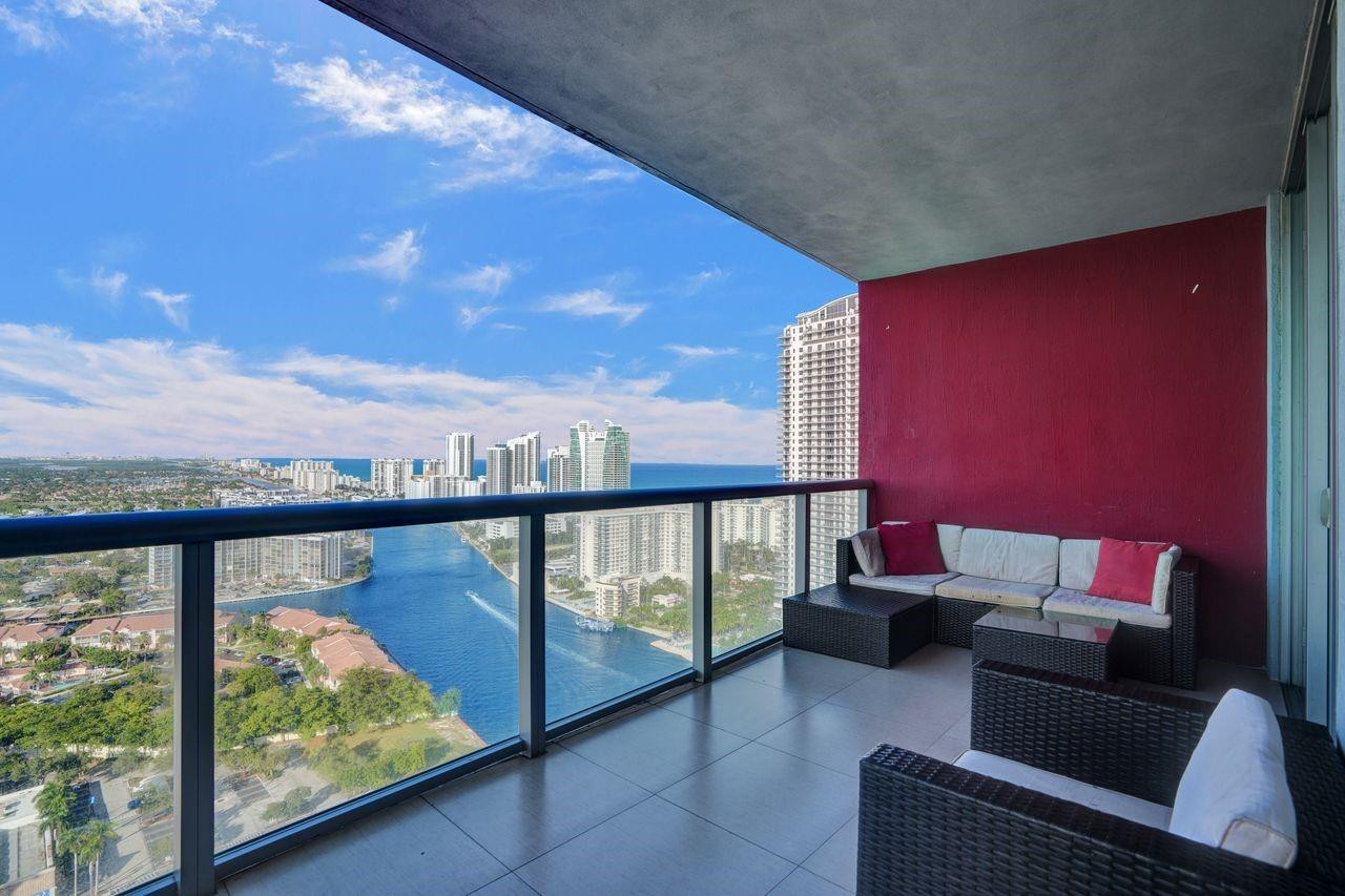 2600 E Hallandale Beach Boulevard T3210