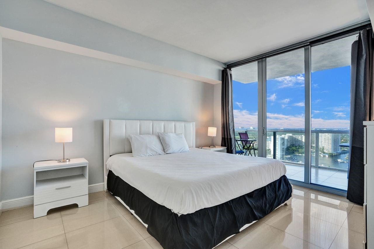 2600 E Hallandale Beach Boulevard T3210