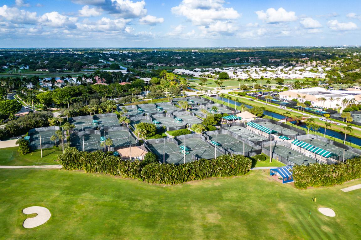 VINTAGE OAKS / POLO CLUB - Residential