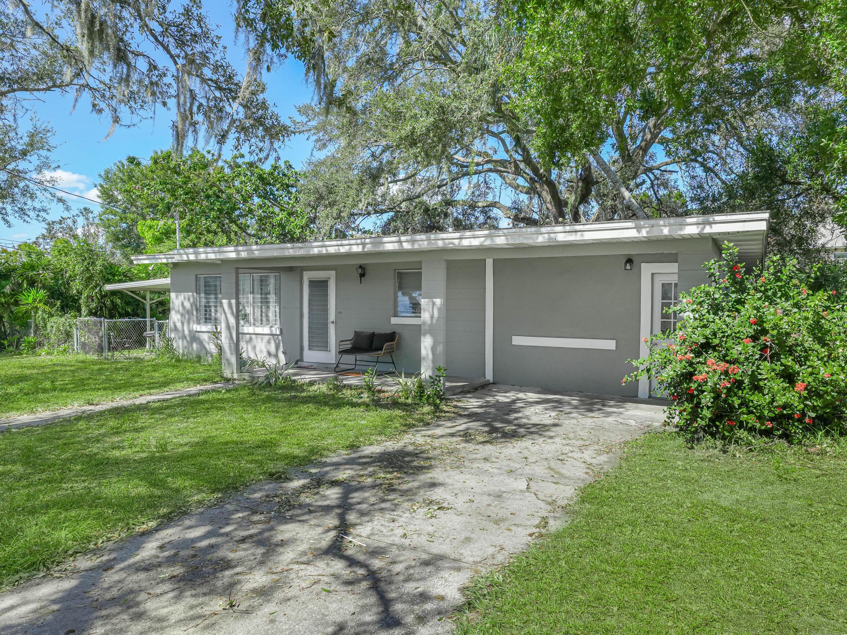 HOFFMANS SUBDIVISION AND LAKE VIEW ADDITION REPLAT - Residential