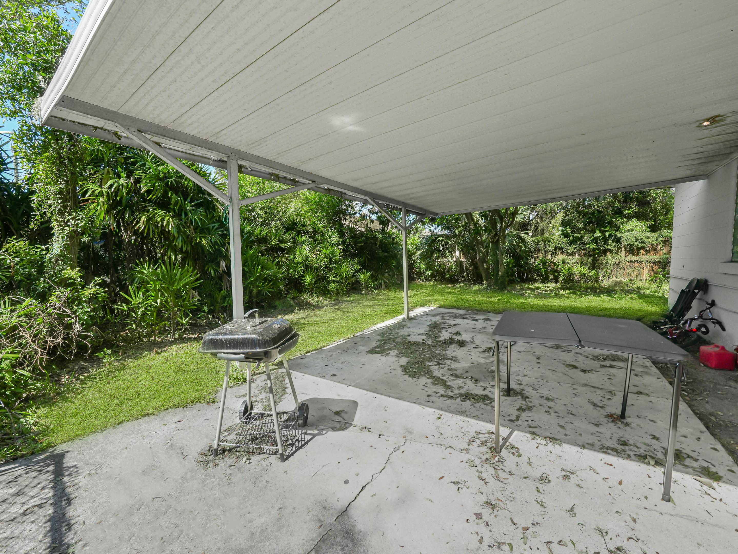 HOFFMANS SUBDIVISION AND LAKE VIEW ADDITION REPLAT - Residential