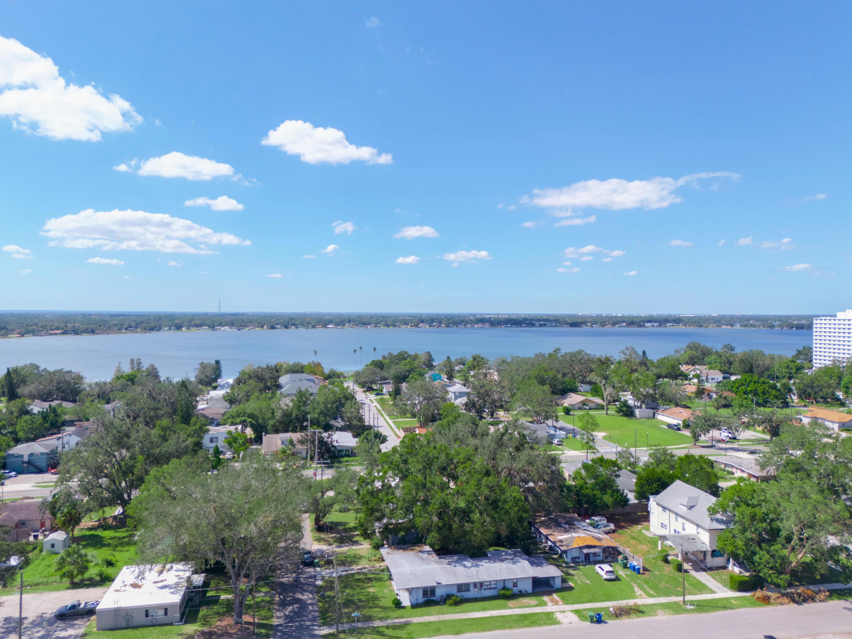 HOFFMANS SUBDIVISION AND LAKE VIEW ADDITION REPLAT - Residential