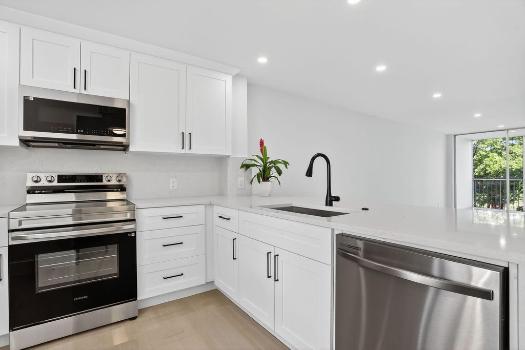 Photo of 2651 S Palm Aire Drive S #305, Pompano Beach, FL 33069 (MLS # R11162285)